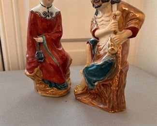 2 porcelain vintage Chinese figurines