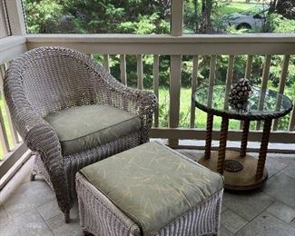 2 Wicker Outdoor Armchairs / 1 with ottoman