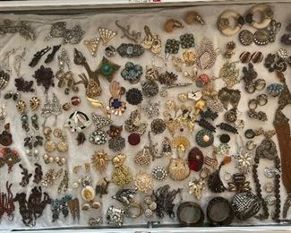 Some costume natural stone jewelry with 14 KT&nbsp;gold