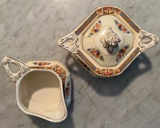 WH. Grindley & Co. Sheraton Ivory Creamers (3pc)