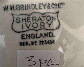 WH. Grindley & Co. Sheraton Ivory Creamers (3pc)