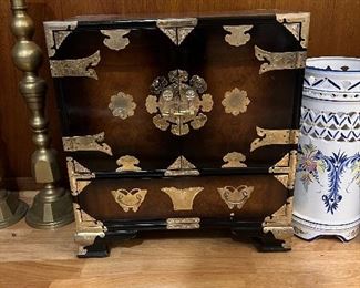 Oriental Trinket chest