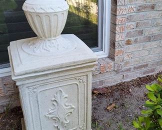 Outdoor column urn decorative