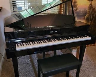 Yamaha Clavinova CLP-565GP Baby Grand Digital Piano