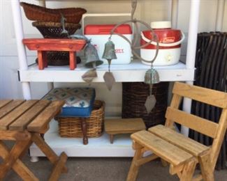 Coleman metal cooler, fold up table, 