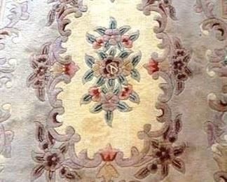 5'6" x 8' 100% WOOL PILE AREA RUG