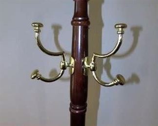 TRADITIONAL COATRACK STAND