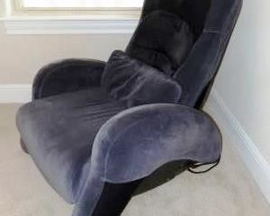 iJOY MASSAGE CHAIR - WORKS GREAT!