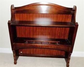 HUTCH PIECE OR SHELF