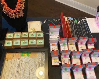 GOLD, SILVER, DIAMOND AND FASHION JEWELRY