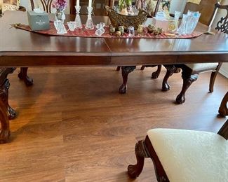 Stylish slim base design 