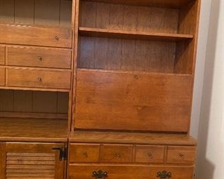 Right side is mini desk/ computer /bookshelf, see next photo. Ethan Allen