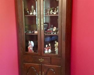 Corner Cabinet 