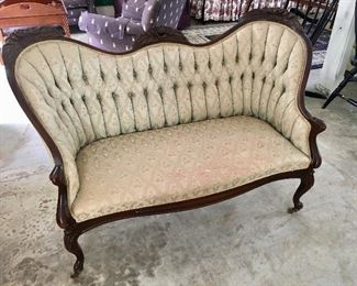 Victorian Settee 