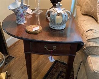 one of a pair ethan allen hepplewhite style pembroke dropside table