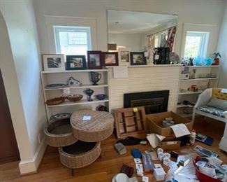 3 drawer wicker table 