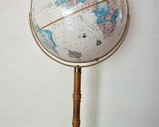 Globe Stand