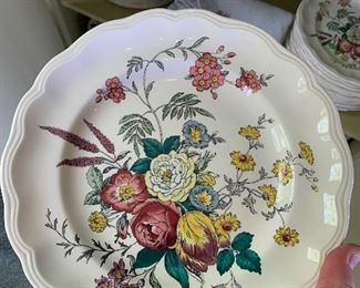 Spode Gainsborough -very large service, for 15 or 16