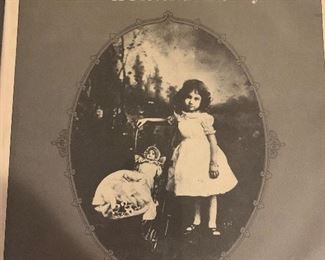 Many volumes of Bowling Green Kentucky history