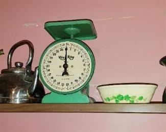 Green scale green enamel spittoon and tea/coffee pot