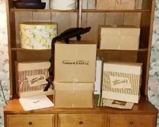 Bookcases. Solid maple Kling "Colonial"