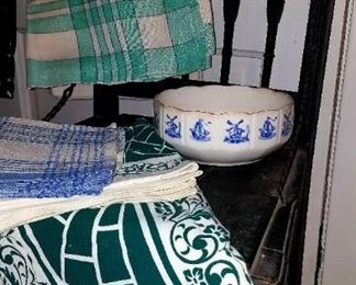 200+ vintage kitchen hand towels