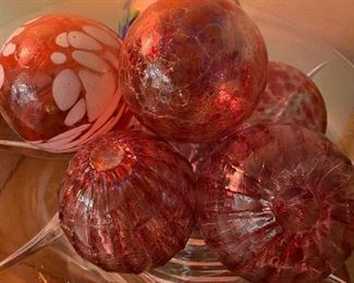 SELECTION OF CRANBERRY HAND BLOWN GLASS BALLS 