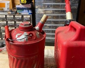 VINTAGE GAS CAN 
