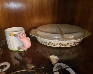 Vintage Pyrex Divided Bowl W/ Glass Cover