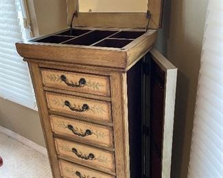 Jewelry cabinet/chest