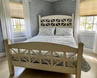 Queen bedroom set - WATERBED