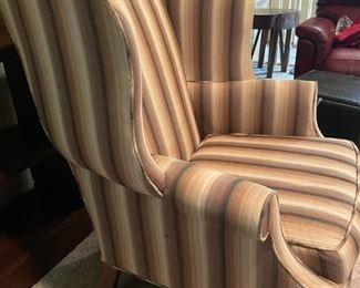 Available for pre-sale: Wide wingback chair. Sturdy and comfortable! Water stains underneath cushion on chair. Needs a good cleaning, but is a great chair and worth the sweat equity! $180

Call Lisa @ 615-854-8535