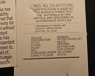 Available for pre-sale: La-Z-Boy dual electric reclining loveseat with console. Burgundy red. Purchased in Fall 2019. Slight imperfections as noted in pictures, otherwise in great, working condition.  $1500