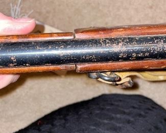 Mossberg & Sons 22 long caliber rifle (22-S-LR). Model 142-A. I949-1957