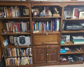 3 individual book cases/shelving unit