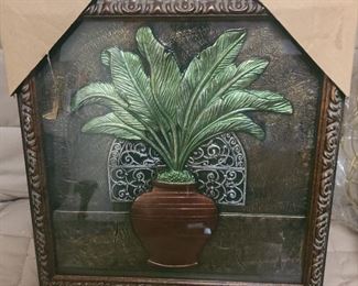 Raised palm tree picture