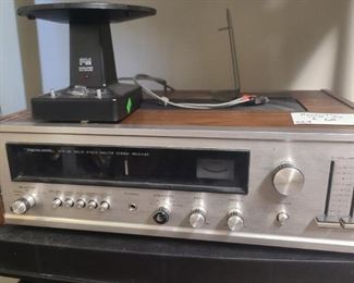 Vintage Realistic STA-82 receiver