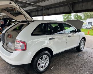 2010 Ford Edge. 1 owner, clean blue title, 129k miles, new tires, new brakes, fresh detailing. CALL 713-836-0448 for more info regarding the sale of this vehicle. 