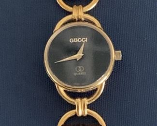 Gucci 6200L Ladies Gold Plated Watch