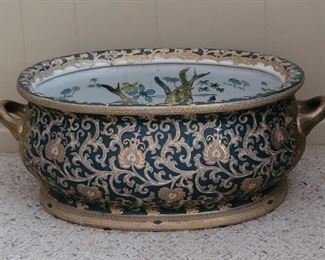 Chinese Black & Gold Hand Painted Foot Bath