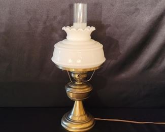 Vintage Brass Parlor Aladdin Lamp