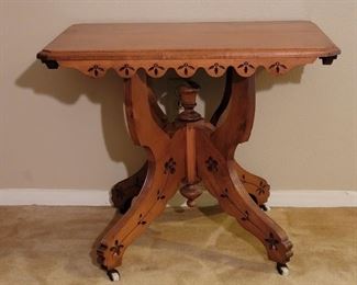 Antique Walnut American Victorian Parlor Table