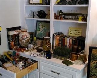 Miscellaneous decorations to enhance your home.