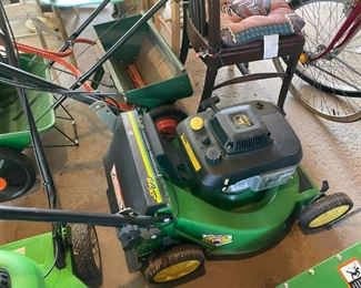 1 John Deere JX 75 Lawnmower