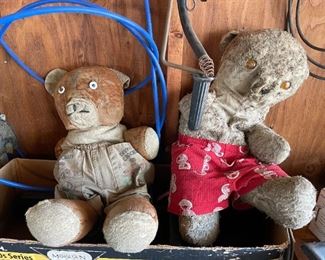 31 Antique Stuffed Bears