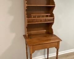 Vintage One-Piece Desk with Hutch 70x28x19