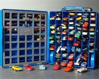 2004 Tara Toy Co Hot Wheels Rolling Storage Case Including Over 75 Assorted Die Cast Cars, Hasbro, Matchbox, Hot Wheels And More