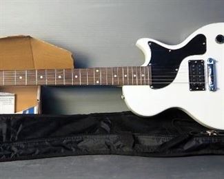 Gibson Maestro 6-String Electric Guitar With GM-05 Amplifier And DVD Tutorials