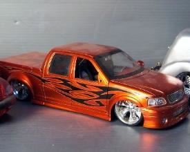 Jada Toys 1/18 Scale Die Cast 2003 Ford F-150 SuperCrew Model Truck And Funline Monster Machines, Qty 2