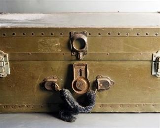 Vintage Foot Locker With Inner Tray, 12" x 30" x 17"